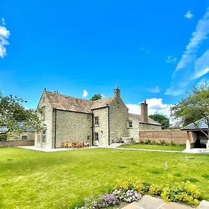 Hollins Holiday home